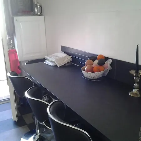 Spacieux A Avec Terrasse Apartamento Fréjus