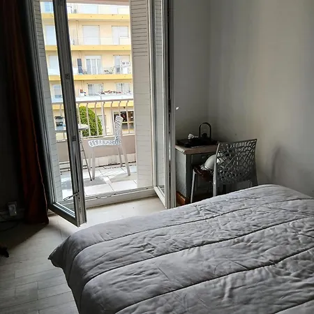 Apartamento Spacieux A Avec Terrasse Fréjus